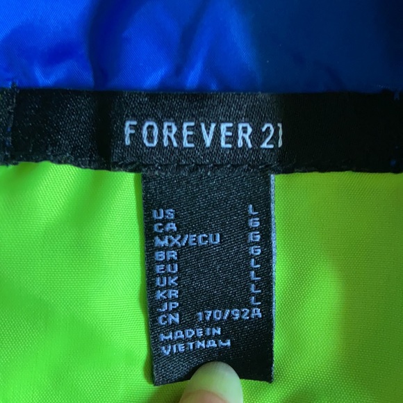 Thin Sweater - Picture 3 of 3